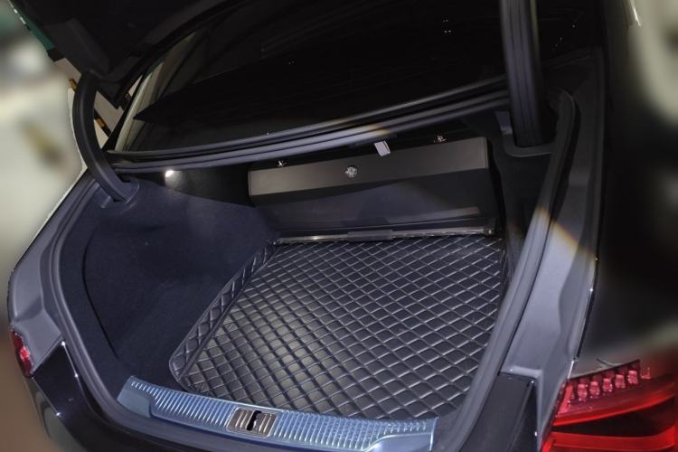 Used Mercedes-Benz S-Class 2023 S 400 L Luxury Model Trunk