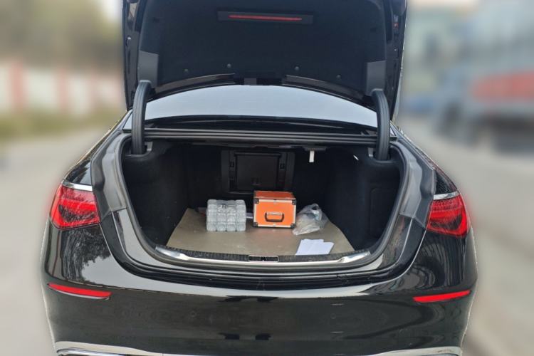 Used Mercedes-Benz S-Class 2023 Updated S 400 L Luxury Edition Trunk