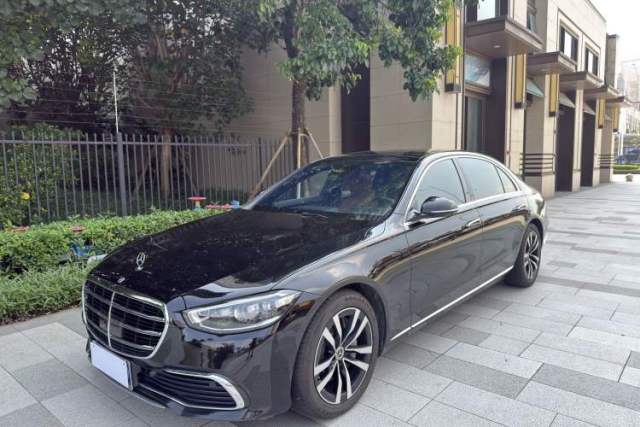 Ojetý Mercedes-Benz S-Class 2023 S 400 L Luxury Model