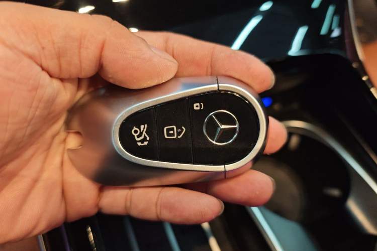 Used Mercedes-Benz S-Class 2023 Updated S 400 L Luxury Edition Vehicle Key