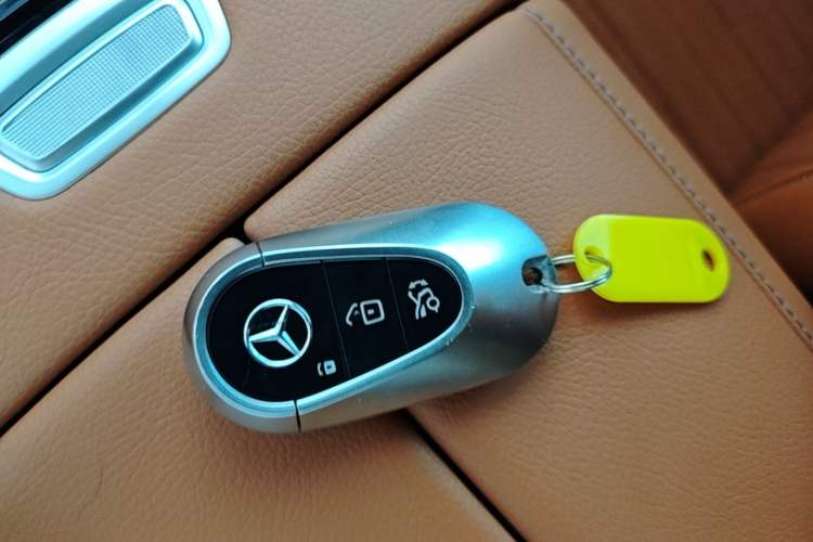 Used Mercedes-Benz S-Class 2023 Restyled S 450 L 4MATIC Vehicle Key
