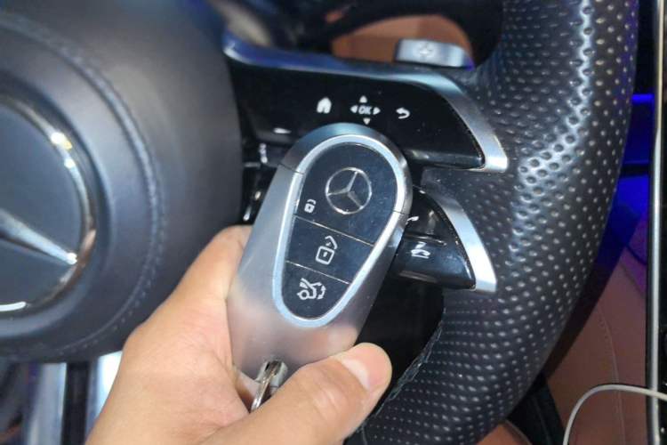 Used Mercedes-Benz S-Class 2023 S 450 L 4MATIC Vehicle Key