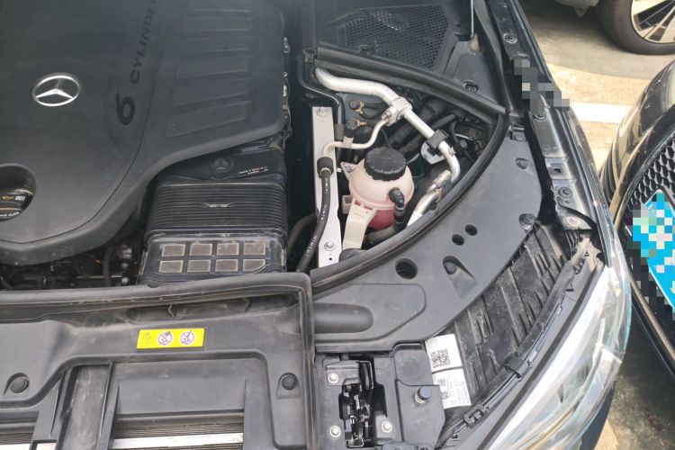 Used Mercedes-Benz S-Class 2023 S 400 L Luxury Model Engine Bay Left
