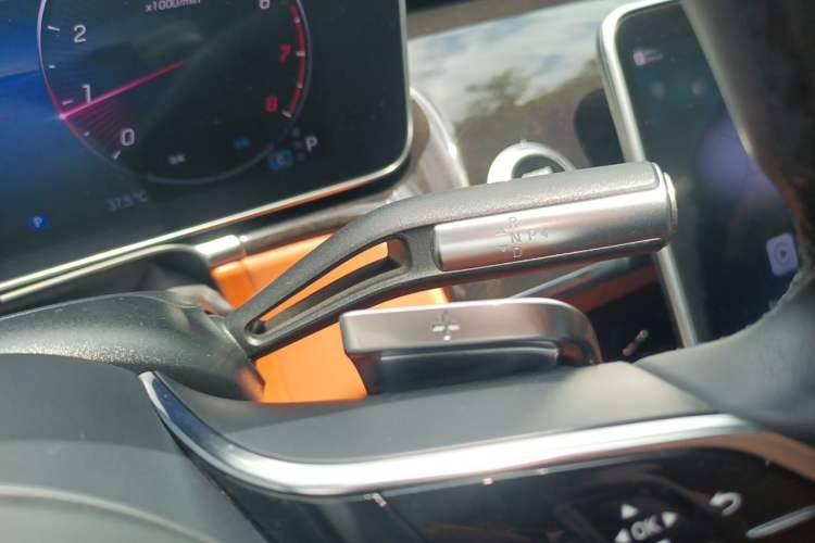 Used Mercedes-Benz S-Class 2023 S 400 L Luxury Model Gear Lever