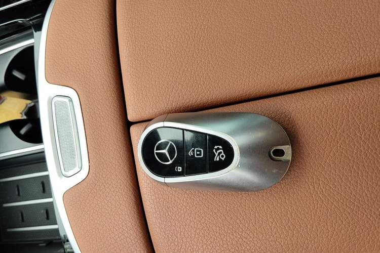 Used Mercedes-Benz S-Class 2023 S 450 L 4MATIC Vehicle Key