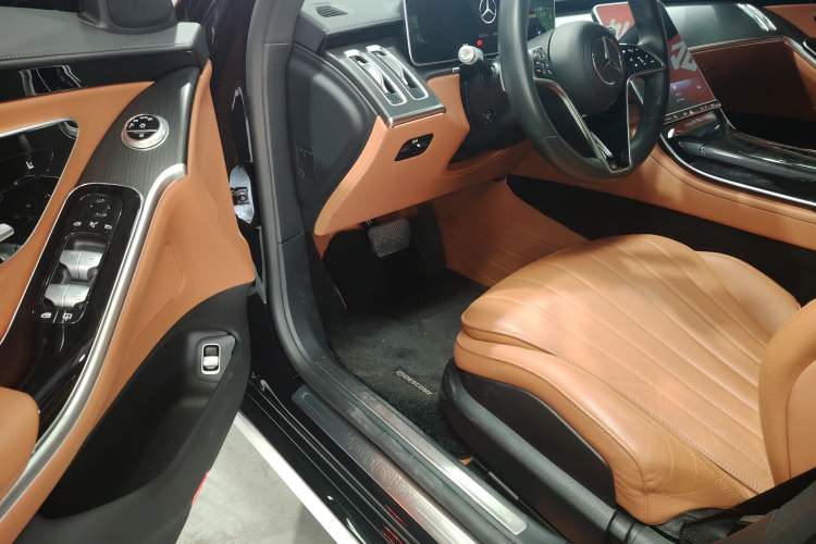 Used Mercedes-Benz S-Class 2023 Updated S 400 L Business Version Interior 3