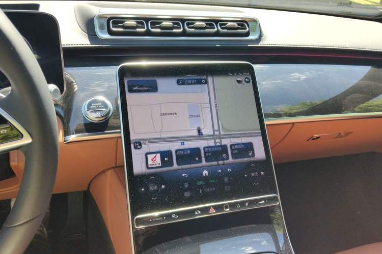 Used Mercedes-Benz S-Class 2024 Restyled S 400 L Luxury Edition Audio And AC Panel
