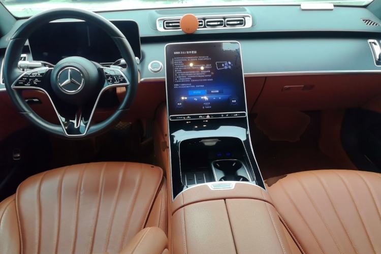 Used Mercedes-Benz S-Class 2024 S 400 L Business Model Center Console