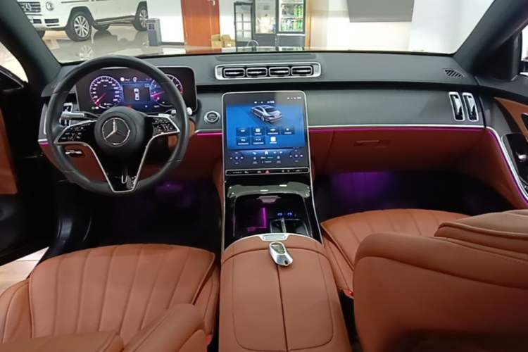 Used Mercedes-Benz S-Class 2024 Restyled S 400 L Business Version Center Console