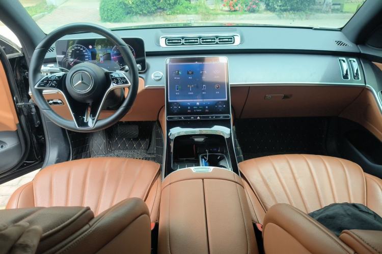 Used Mercedes-Benz S-Class 2024 Restyled S 400 L Business Version Center Console