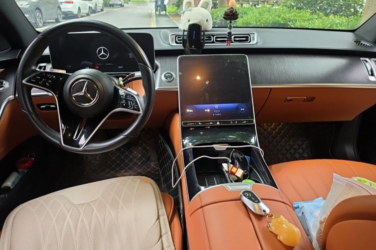 Used Mercedes-Benz S-Class 2024 S 400 L Business Model Center Console