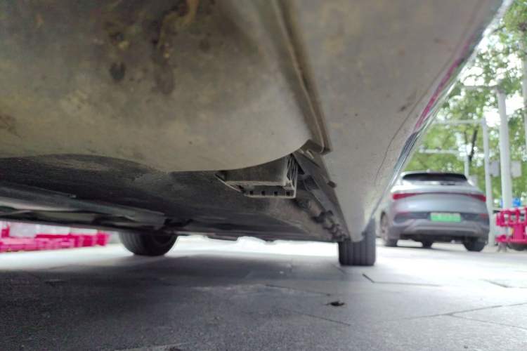 Used Mercedes-Benz S-Class 2024 S 400 L Luxury Model Chassis Front Left