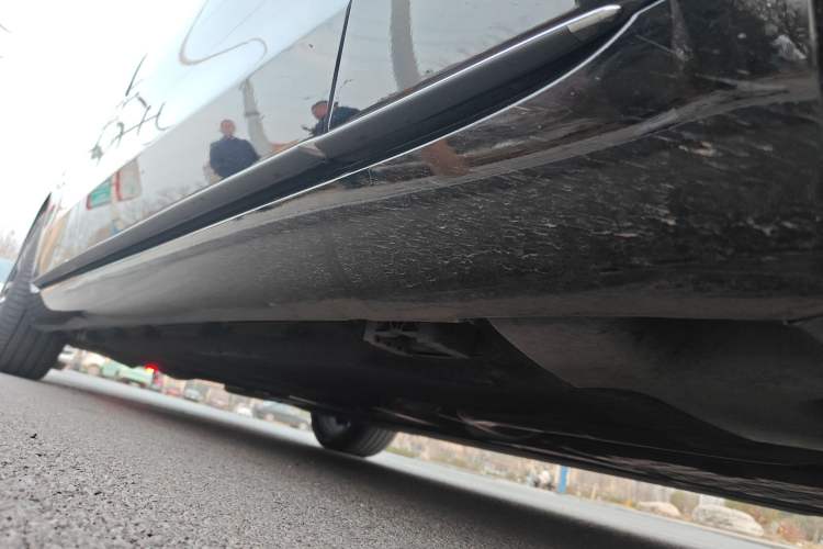 Used Mercedes-Benz S-Class 2024 S 400 L Luxury Model Chassis Front Right