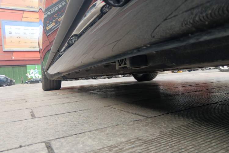 Used Mercedes-Benz S-Class 2024 S 400 L Luxury Model Chassis Rear Left