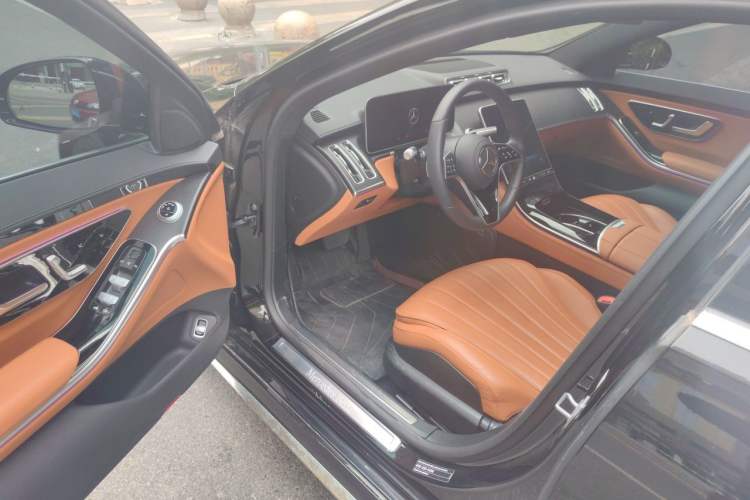 Used Mercedes-Benz S-Class 2024 S 400 L Business Model Driver Seat