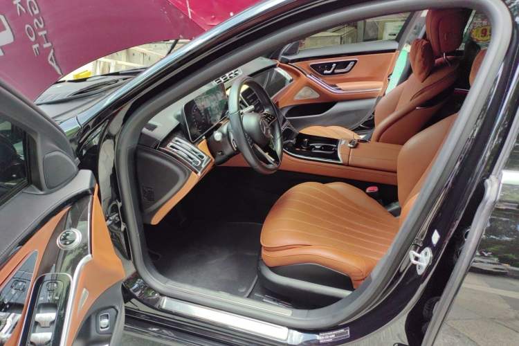 Used Mercedes-Benz S-Class 2024 S 400 L Luxury Model Driver Seat