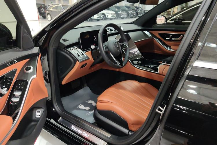 Used Mercedes-Benz S-Class 2024 S 400 L Business Model Driver Seat