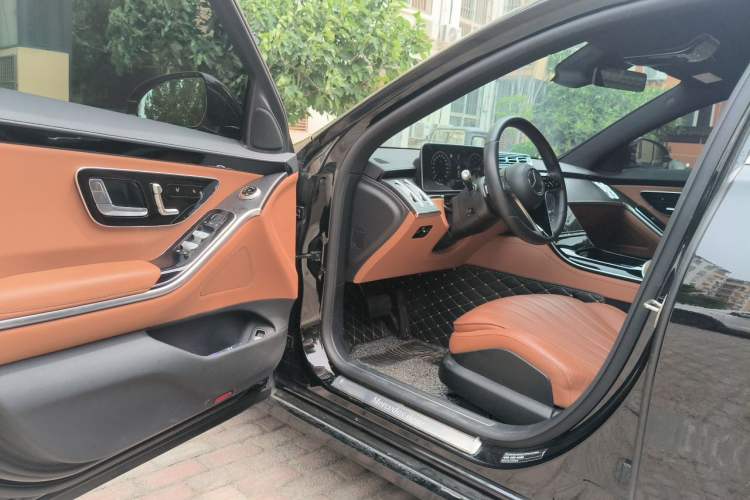 Used Mercedes-Benz S-Class 2024 Restyled S 400 L Business Version Driver Seat