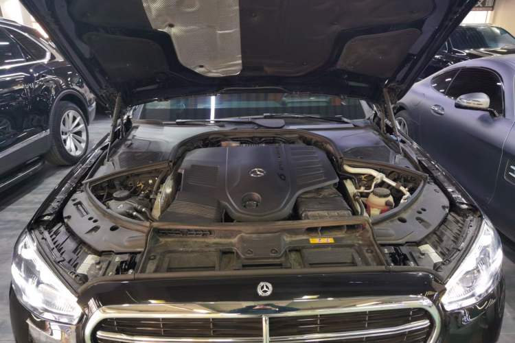 Used Mercedes-Benz S-Class 2024 Restyled S 400 L Business Version Engine Bay