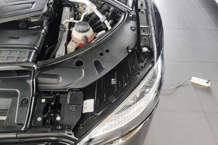 Used Mercedes-Benz S-Class 2024 S 450 L 4MATIC Engine Bay Left