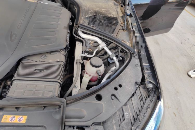 Used Mercedes-Benz S-Class 2024 S 450 L 4MATIC Engine Bay Left