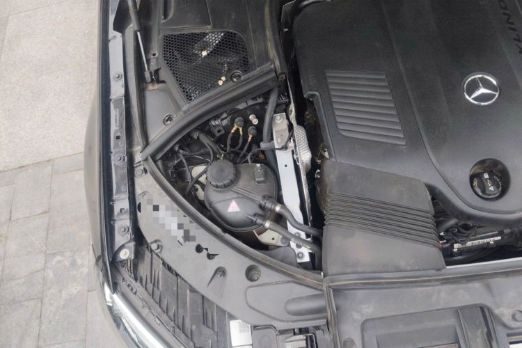 Used Mercedes-Benz S-Class 2024 S 400 L Business Model Engine Bay Right