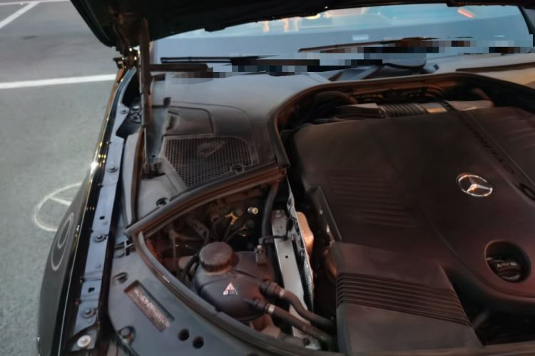 Used Mercedes-Benz S-Class 2024 S 400 L Business Model Engine Bay Right