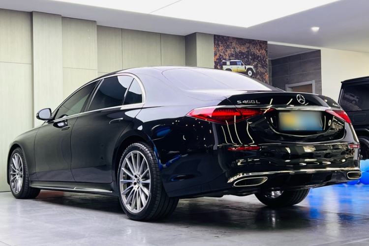 Used Mercedes-Benz S-Class 2024 S 450 L 4MATIC Exterior 2