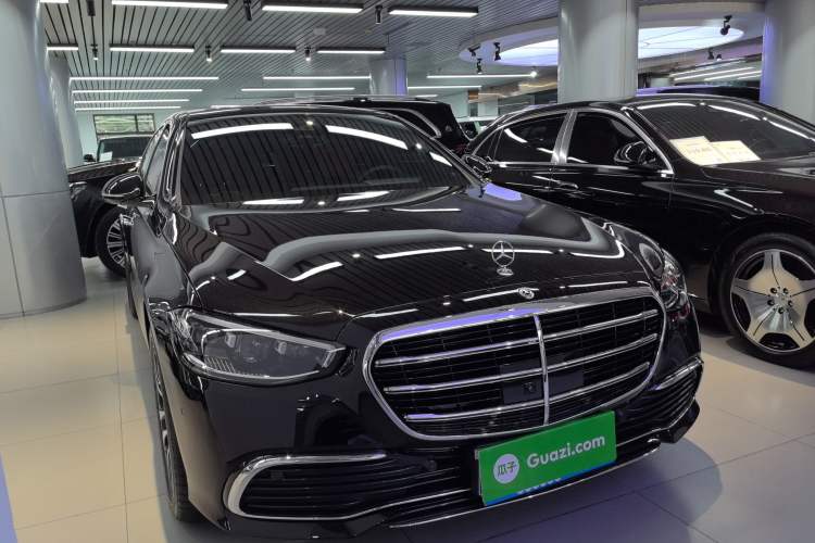 Used Mercedes-Benz S-Class 2024 Restyled S 400 L Luxury Edition Exterior 2