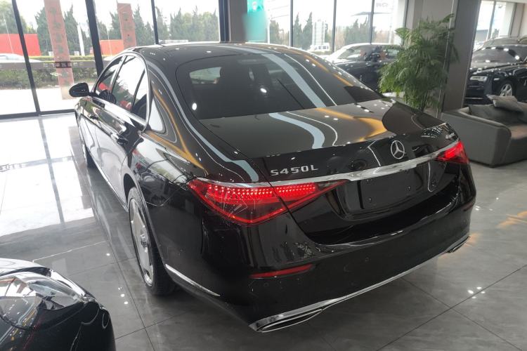 Used Mercedes-Benz S-Class 2024 Restyled S 400 L Business Version Exterior 2