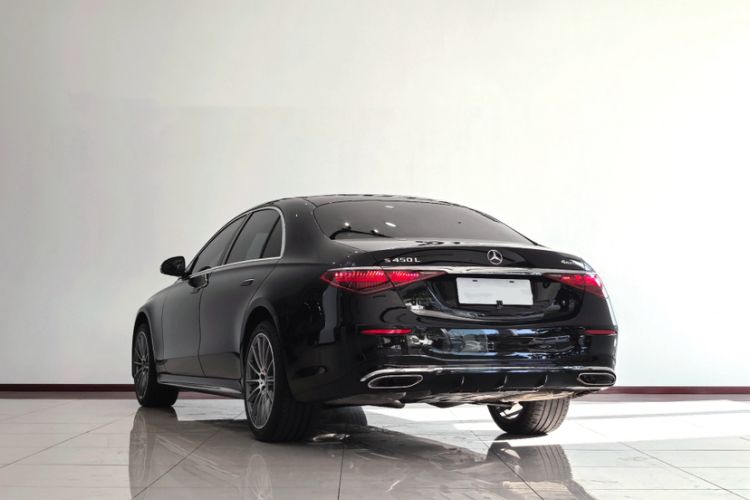 Used Mercedes-Benz S-Class 2024 S 450 L 4MATIC Exterior 2