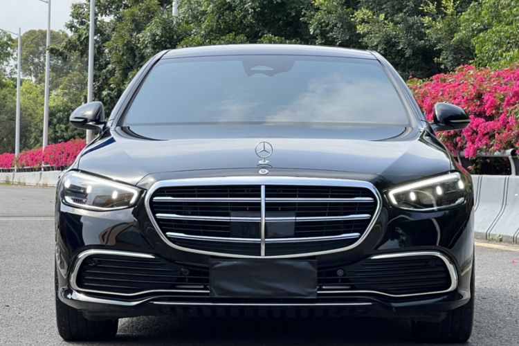 Used Mercedes-Benz S-Class 2024 Restyled S 400 L Business Version Exterior 4