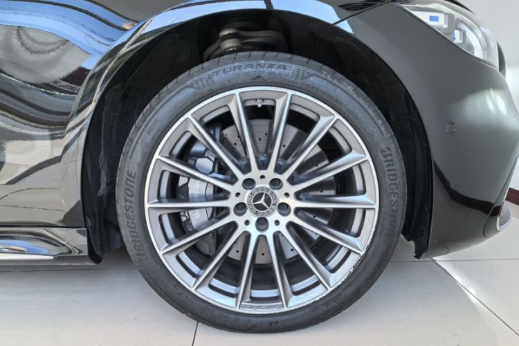 Used Mercedes-Benz S-Class 2024 S 450 L 4MATIC Exterior 4