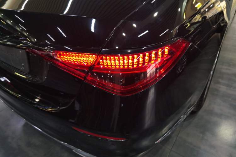 Used Mercedes-Benz S-Class 2024 Restyled S 400 L Business Version Exterior 6