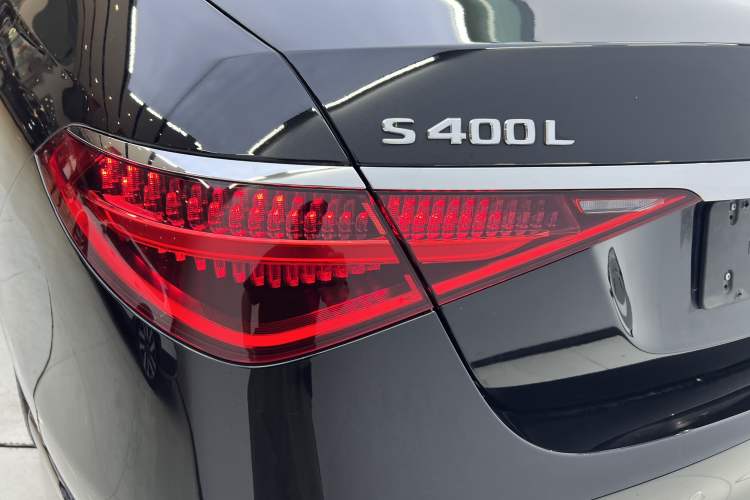 Used Mercedes-Benz S-Class 2024 S 400 L Business Model Exterior 7