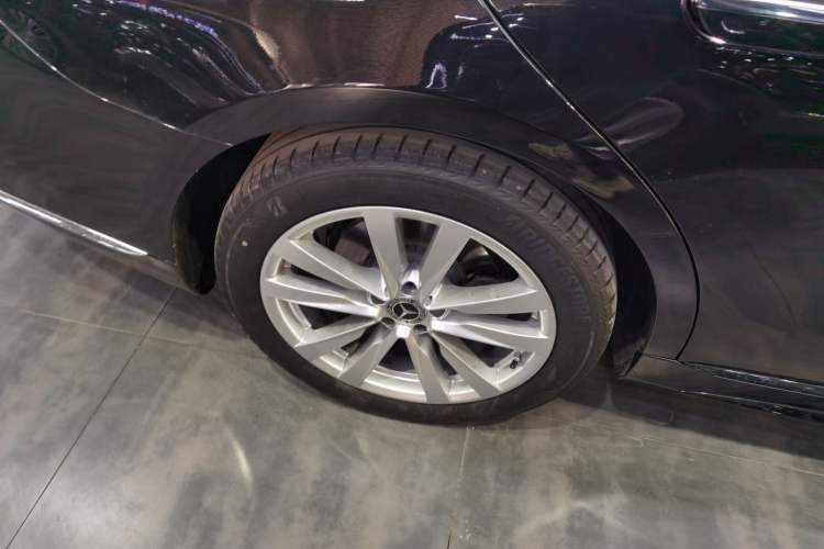 Used Mercedes-Benz S-Class 2024 Restyled S 400 L Business Version Exterior 8