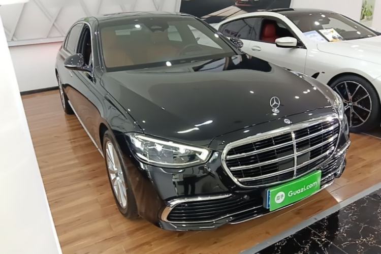 Used Mercedes-Benz S-Class 2024 Restyled S 400 L Business Version Front Right 45 Deg