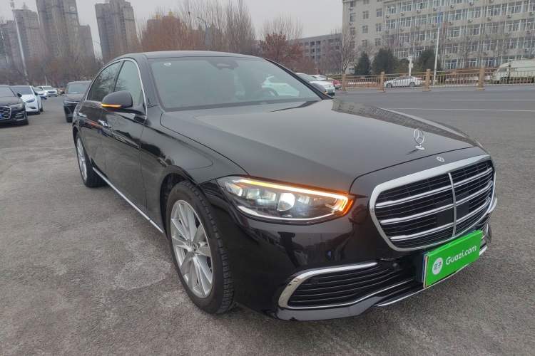 Used Mercedes-Benz S-Class 2024 Restyled S 400 L Business Version Front Right 45 Deg