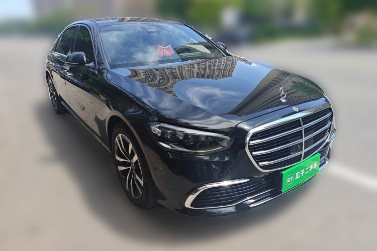 Used Mercedes-Benz S-Class 2024 S 400 L Luxury Model Front Right 45 Deg