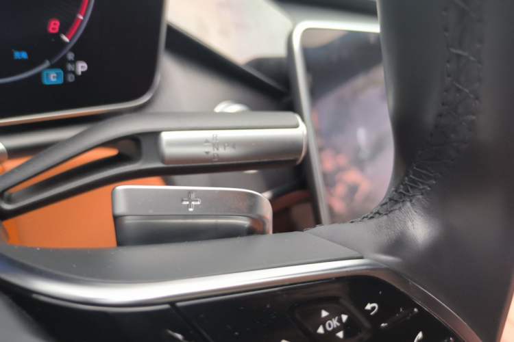 Used Mercedes-Benz S-Class 2024 S 400 L Business Model Gear Lever