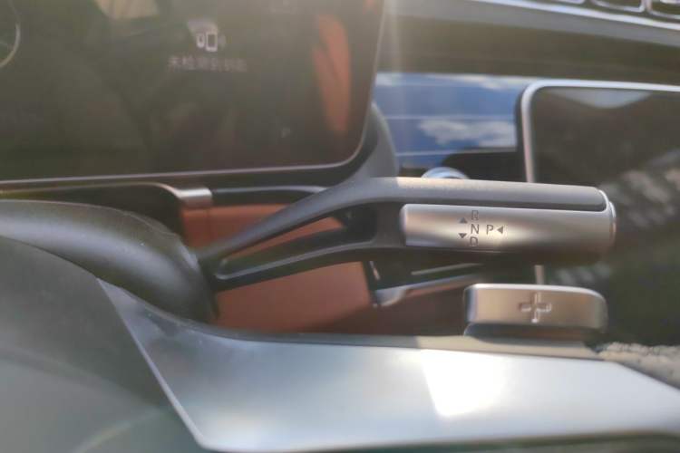 Used Mercedes-Benz S-Class 2024 S 450 L 4MATIC Gear Lever