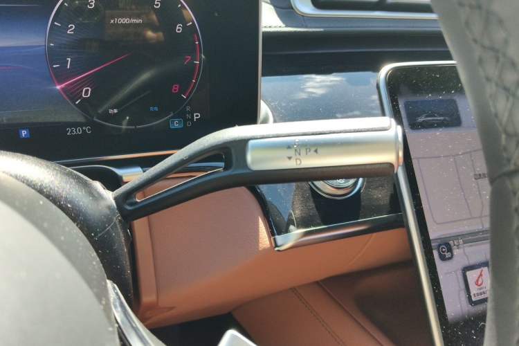 Used Mercedes-Benz S-Class 2024 Restyled S 400 L Luxury Edition Gear Lever