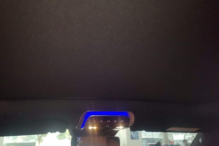 Used Mercedes-Benz S-Class 2024 S 400 L Luxury Model Headliner