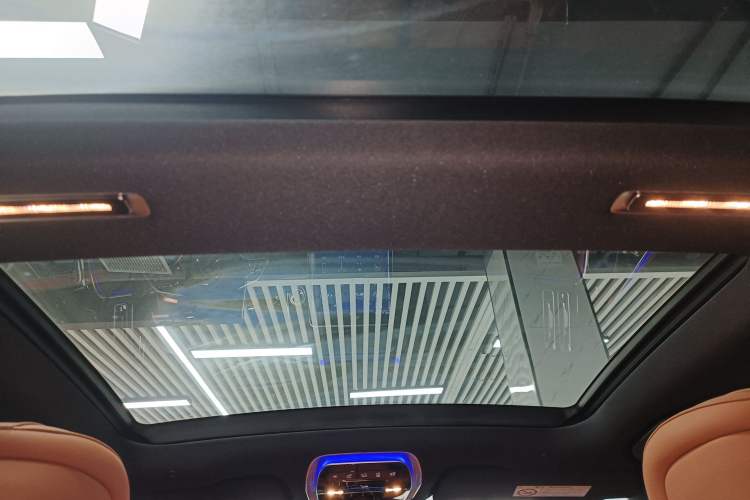 Used Mercedes-Benz S-Class 2024 S 400 L Luxury Model Headliner