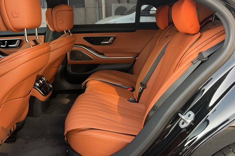 Used Mercedes-Benz S-Class 2024 S 400 L Business Model Interior 1