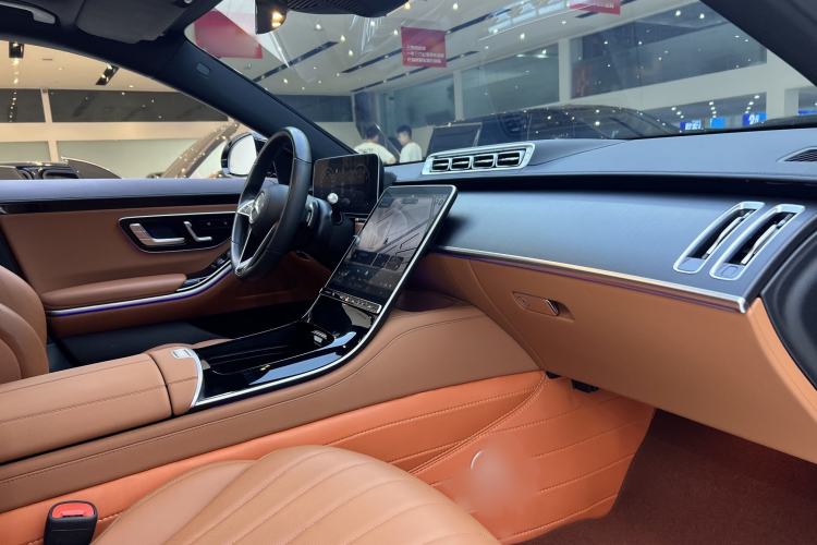 Used Mercedes-Benz S-Class 2024 S 400 L Business Model Interior 11