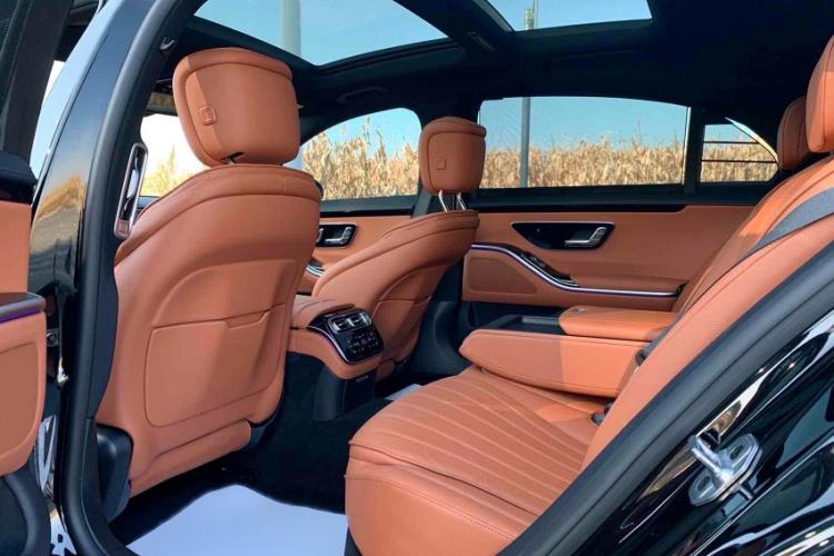 Used Mercedes-Benz S-Class 2024 S 400 L Business Model Interior 12