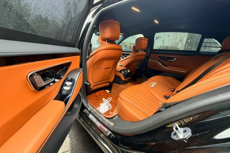 Used Mercedes-Benz S-Class 2024 S 400 L Business Model Interior 2