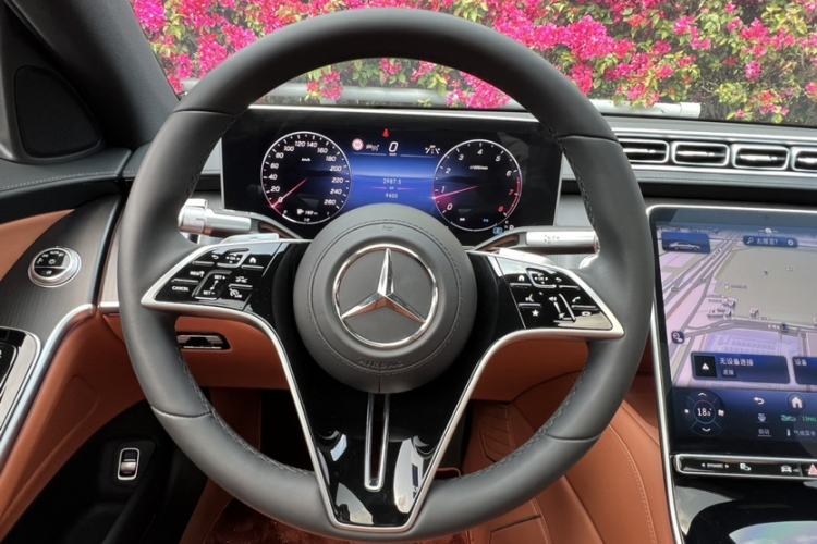 Used Mercedes-Benz S-Class 2024 Restyled S 400 L Business Version Interior 3