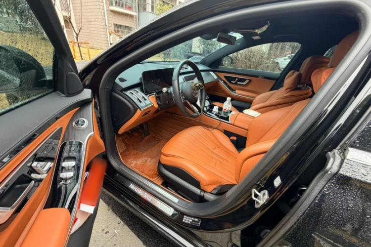 Used Mercedes-Benz S-Class 2024 S 400 L Business Model Interior 3